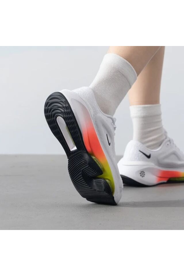 Ni̇ke Versai̇r Kadin Yürüyüş Ve Antrenman Fi̇tness Ayakkabisi-dz3547-101