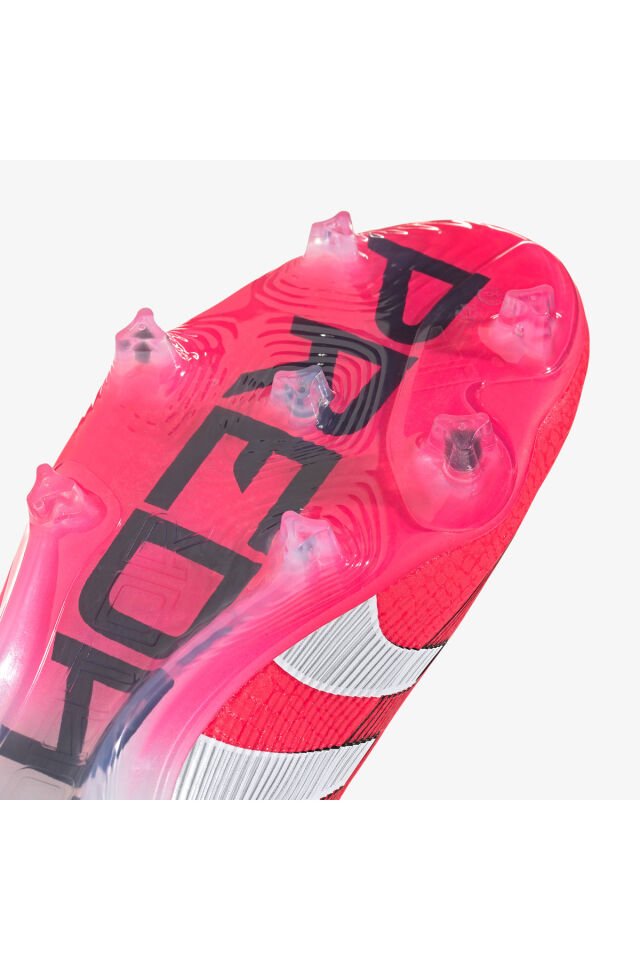 Predator Elite Erkek Kırmızı Çim Saha Kramponu